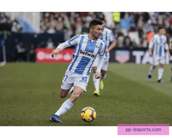 西甲豪门巴塞罗那确认今夏开启为期一月北美巡回热身引爆球迷期待